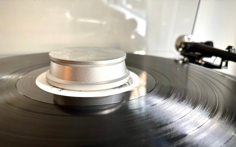 The Impact of Record Weight on Vinyl Playback: A Deep Dive for Audiophiles